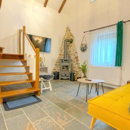 Appartement Vilux With Indoor Private Parking à Braşov Extérieur photo